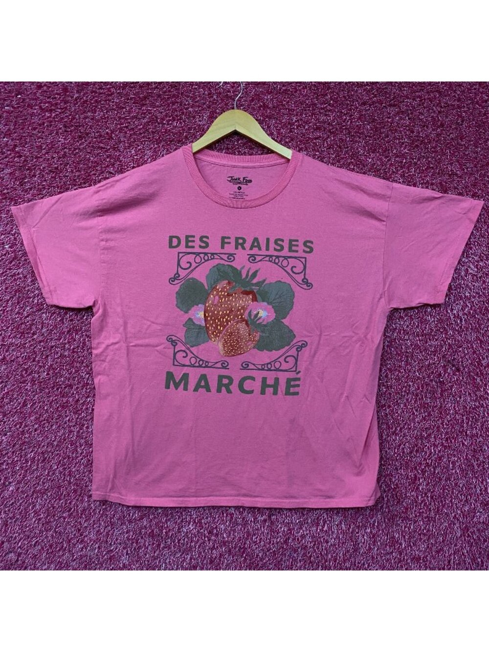 Junk Food Des Fraises Marché Cute Graphic T-Shirt Large
